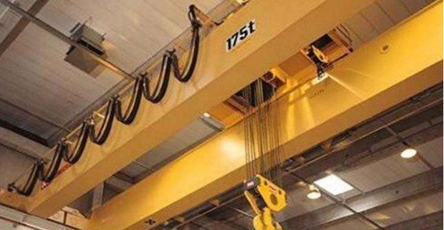 减少欧式起重机钢板波浪变形的措施